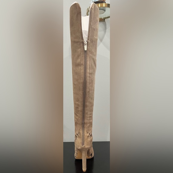 NIB Vince Camuto Shassa Taupe Suede Open Toe, Over-The-Knee Heeled Boots - Picture 9 of 15